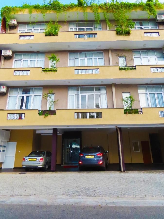 Vivas Residencies Luxury Apartments Dehiwala-Mount Lavinia Ngoại thất bức ảnh